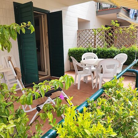 Sea Garden, Fronte Mare Con Piscina Apartment Mascali Exterior photo