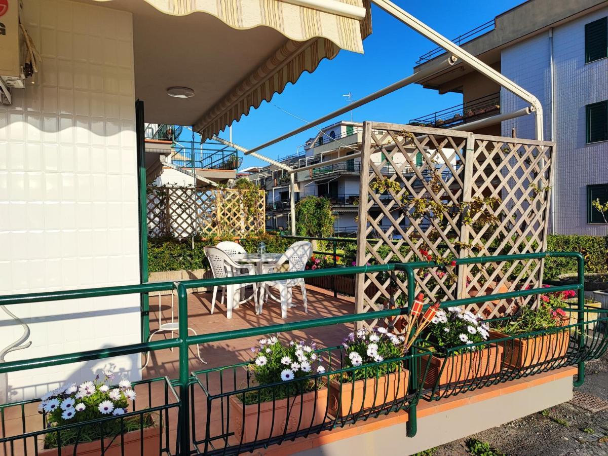 Sea Garden, Fronte Mare Con Piscina Apartment Mascali Exterior photo